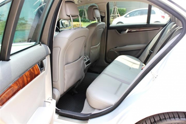2008 BENZ C200 ELEGANCE ออกศูนย์BenzThailand กระจังหน้าsport ประกันภัยหมดปี59