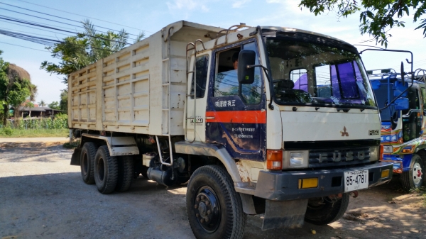 ขายรถบรรทุกสิบล้อmitsubishi FN527M- TD3827