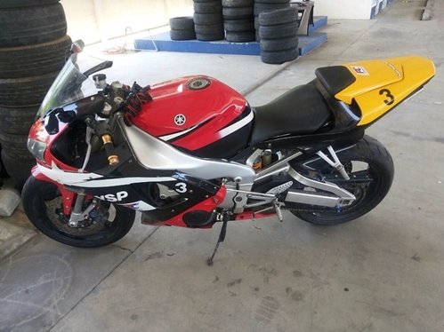 ขายYamaha R1 ปี2001ทะเบียนแท้ๆโอนขนส่ง สภาพสวยมากๆครับ