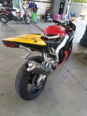 ขายYamaha R1 ปี2001ทะเบียนแท้ๆโอนขนส่ง สภาพสวยมากๆครับ