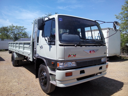 6 ล้อใหญ่  HINO  *สิงห์ไฮเทค*  FF3H  195 แรงม้า  * ยาว 6.50 ม.*  รถสวยจริง+สภาพพร้อมใช้งาน * รถห้างแท้ * มีเล่มพร้อมโอน *
