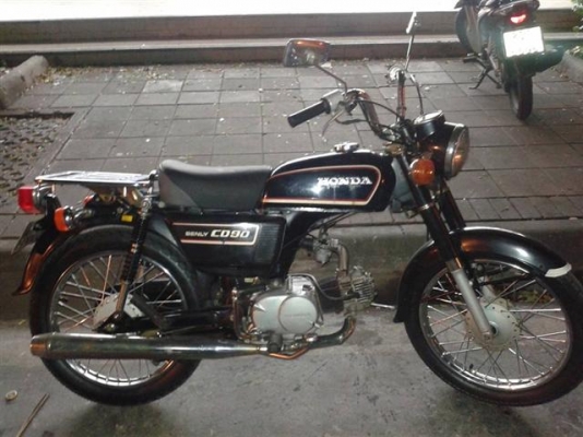 ขาย Honda CD90 Benly เก่าญี่ปุ่นเดิมๆสภาพสวยราคา 24000 บาทครับ