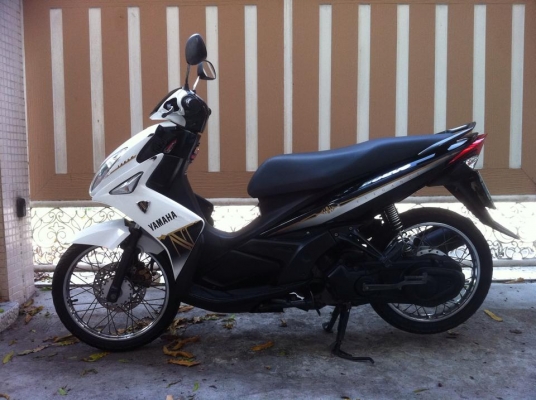 ขออนุญาติขาย Yamaha Nouvo Elegance 135 cc. สีขาวมุก โอนให้ฟรีครับ
