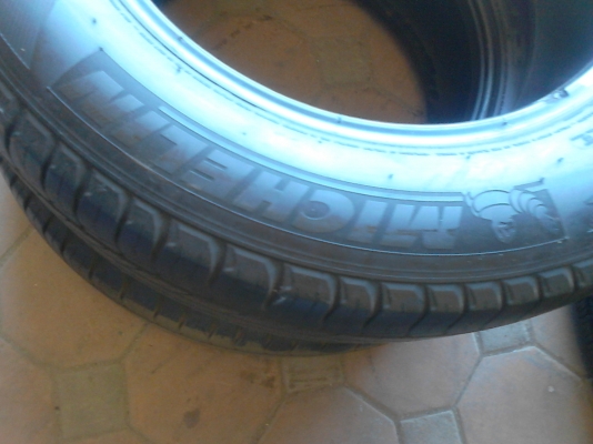 225/65R17  MICHELIN  มี 2 เส้น โทร.081-427-3941