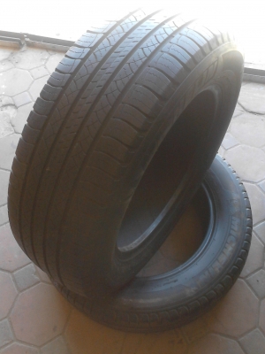 225/65R17  MICHELIN  มี 2 เส้น โทร.081-427-3941
