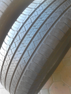 225/65R17  MICHELIN  มี 2 เส้น โทร.081-427-3941