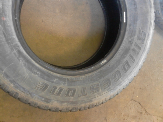245/70R16 BRIDGESTONE DUELER H/T 689 มี 2 เส้น tel.081-427-3941