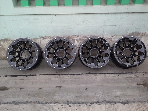 Max 6/139 ขอบ16 กว้าง8 ET10 สภาพใหม่ 1ชุด