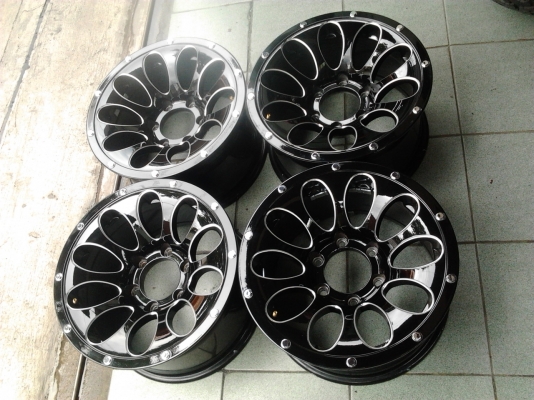 Max 6/139 ขอบ16 กว้าง8 ET10 สภาพใหม่ 1ชุด