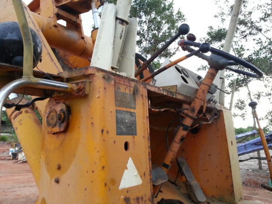 รถตัก KOMATSU  510.    สนใจติดต่อ  081 - 6079515