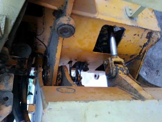 รถตัก KOMATSU  510.    สนใจติดต่อ  081 - 6079515