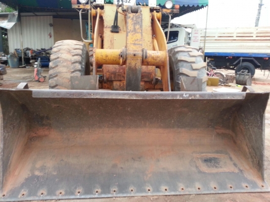 รถตัก KOMATSU  510.    สนใจติดต่อ  081 - 6079515