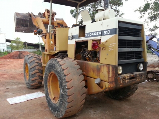 รถตัก KOMATSU  510.    สนใจติดต่อ  081 - 6079515