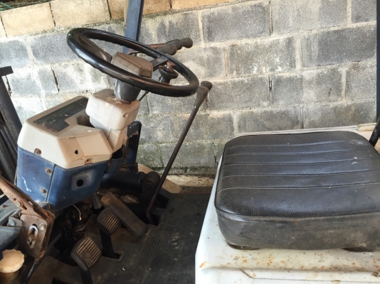 รถฟอร์คลิฟต์ FD25  รุ่น 11.  /  3 ตัน.  สนใจติดต่อ  081 - 6079515