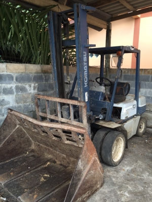 รถฟอร์คลิฟต์ FD25  รุ่น 11.  /  3 ตัน.  สนใจติดต่อ  081 - 6079515
