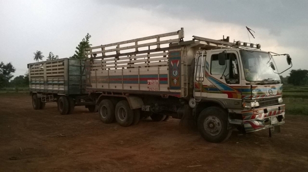 ขายรถพ่วง แม่ดั้ม-ลูกไม่ดั้ม HINO FM3M เครื่องเดิม M10C 240 แรงม้า เกียร์เดิม สโลว์เดิม คัสซีสวยจัดตลอดเส้น ยางเต็มทั้ง 18 เส้น ทะเบียนพร้อมโอนครับ