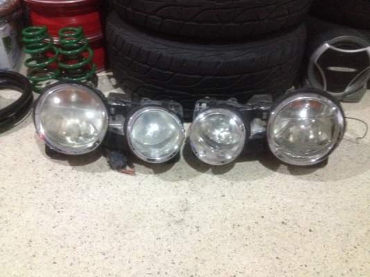 ไฟหน้า JAGUAR S TYPE ของเก่าญีุ่่สภาพตามรูปครับ