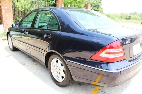 2002BENZ C180 2.0Elegance ออกศูนย์เบนซ์ทองหล่อ เจ้าของขายเอง