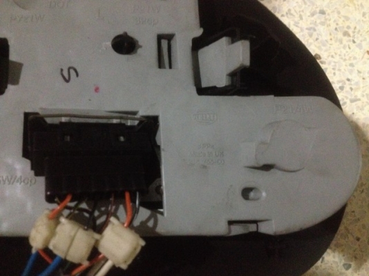 ไฟท้าย JAGUAR S TYPE คิ้วโครมเมียมของเก่าญี่ปุ่นสภาพสวยมาก ไฟท้าย JAGUAR S TYPE คิ้วโครมเมียมของเก่าญี่ปุ่นสภาพสวยมาก