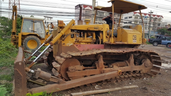 ขายรถแทรกเตอร์ CAT.D5-B เกียร์ตัด ตีนเป็ด เครื่อง.44V รถสวย พร้อมใช้ ราตา.680000 สนใจรีบจองด่วน