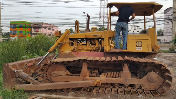 ขายรถแทรกเตอร์ CAT.D5-B เกียร์ตัด ตีนเป็ด เครื่อง.44V รถสวย พร้อมใช้ ราตา.680000 สนใจรีบจองด่วน