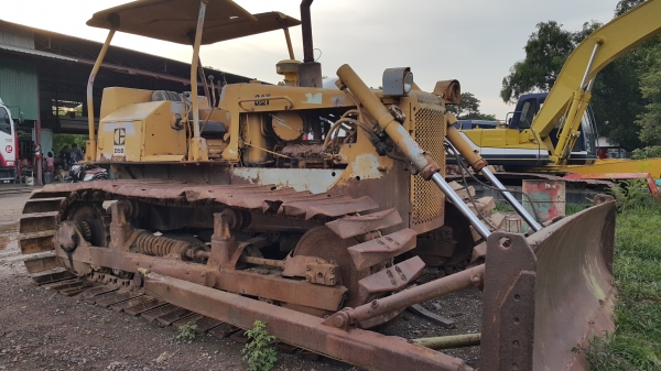 ขายรถแทรกเตอร์ CAT.D5-B เกียร์ตัด ตีนเป็ด เครื่อง.44V รถสวย พร้อมใช้ ราตา.680000 สนใจรีบจองด่วน