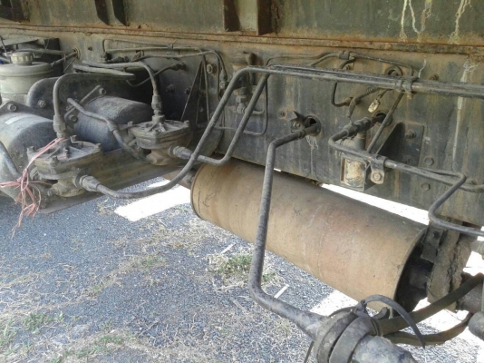 สิบล้อดั้ม HINO FM 3H 195แรง 2เพา สภาพเดิมๆวิ่งงานประจำรถใชังานได้ดีมาก เล่มทะเบียนพร้อมโอน ((ราคาเบาๆ)) ครับท่าน