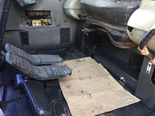 PE120-6 ไฟฟ้าครบ แอร์เย็น..ใหม่...รถสวยเดิมๆ ช่วงล่างสวยเดิมๆ เอวแน่นๆ เครื่องดีปั้มแห้ง ดี แรง แผ่นกว้าง