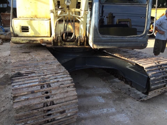 PE120-6 ไฟฟ้าครบ แอร์เย็น..ใหม่...รถสวยเดิมๆ ช่วงล่างสวยเดิมๆ เอวแน่นๆ เครื่องดีปั้มแห้ง ดี แรง แผ่นกว้าง