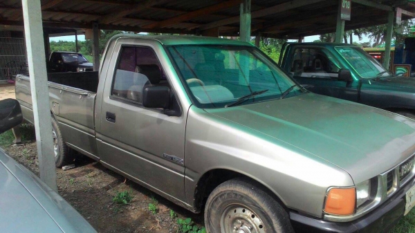 รถกระบะISUZU 2500ปี่2534 รถพร้อมใช้เอกสารทะเบียนพร้อม