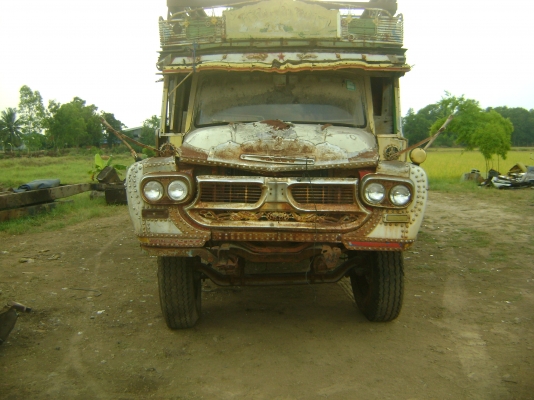 หัวยาวเพลาเดียว  ตามภาพดั้มพ์ เครื่องEH 700/ 168แรง ราคา  230,000  บาท