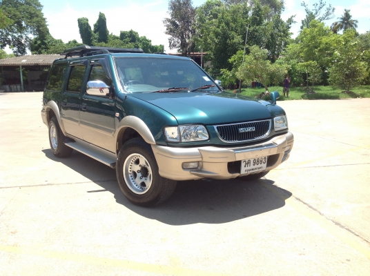 Grand Advanture2002 เกียAUTOเครื่อง3.0 TURBO ภายในสวย พร้อมใช้