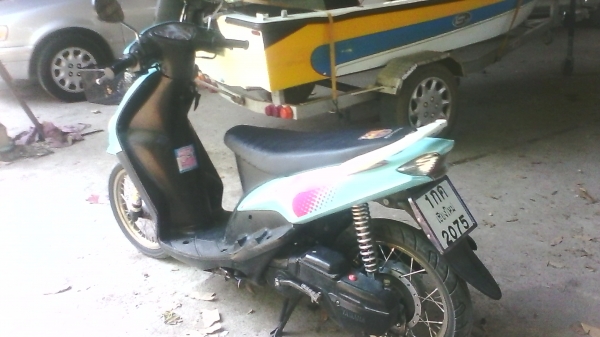 ขายครับขายyamahamio เดิมๆเครื่องดีไม่หลวม ไม่ดังทะเบียนโอนภาษี58เต็ม