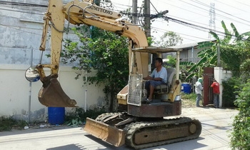รถขุด แบคโฮ SUMITOMO 135UX (PC 60) = ราคา 390,000 บาท