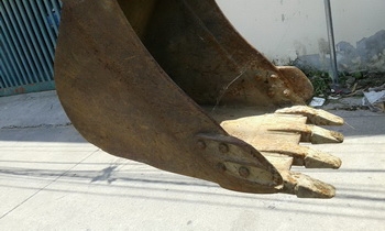 รถขุด แบคโฮ SUMITOMO 135UX (PC 60) = ราคา 390,000 บาท รถขุด แบคโฮ SUMITOMO 135UX (PC 60) = ราคา 390,000 บาท