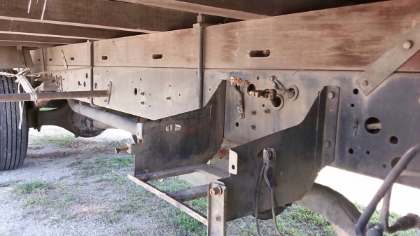 ISUZU DECA 195 HP 6HE1 รถบรรทุกหกล้อ กระบะเหล็กความยาว 6 เมตรสภาพดีมากครับพร้อมบรรทุกได้เลย เครื่องยนต์แน่นแรงดีสุดๆครับ ภายในเก๋งคอนโซลสวยครบ แอร์ พวงมาลัยเพาเวอร์ ระบบเบรคทริ๊ปฟี้ครบ ช่วงล่างแน่นดีพร้อมได้เลย