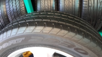 ขายล้อแม็ก  HONDA CITYขอบ 15x5.5 (4 รู 100 )  พร้อมยาง185/60/15 ปี 13