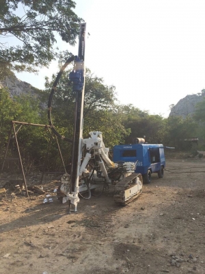 ขายรถเจาะหิน T084-9409571