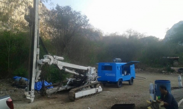 ขายรถเจาะหินfukawa pcr200 สนใจt084-9409571