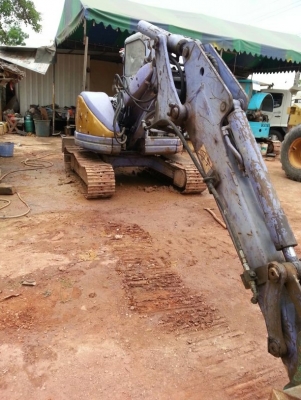 รถแบคโฮ KOMATSU  58 - SF  รุ่น 7.  ( รถเช็คนอก. )     สนใจติดต่อ  081 - 6079515