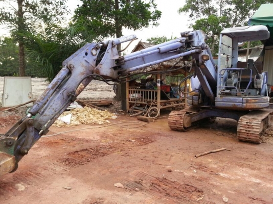 รถแบคโฮ KOMATSU  58 - SF  รุ่น 7.  ( รถเช็คนอก. )     สนใจติดต่อ  081 - 6079515