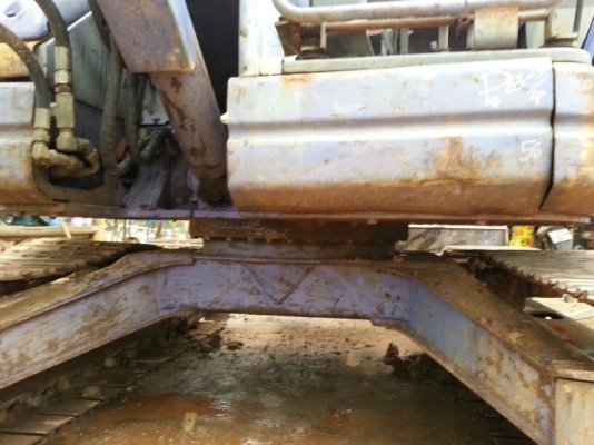 รถแบคโฮ KOMATSU  58 - SF  รุ่น 7.  ( รถเช็คนอก. )     สนใจติดต่อ  081 - 6079515