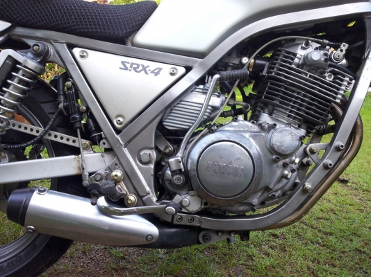 ขาย Yamaha SRX400 ทะเบียนแท้ 72,000 บาท