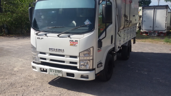 ขายรถ 4 ล้อ ใหญ่ NLR 130 แรงรถห้างแท้ ปี09 รถสวยเทอร์โบอินเตอร์ สพาภพรอ้มใช้งาน