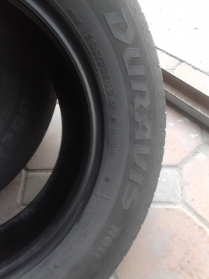 205/70R15 BRIDGESTONE DURAVIS 611 ปี2012 มี 2 เส้น tel.081-427-3941 205/70R15 BRIDGESTONE DURAVIS 611 ปี2012 มี 2 เส้น tel.081-427-3941