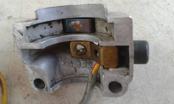 ขายสวิทช์แฮนด์ C92,C95 ข้างขวาแท้ TEC