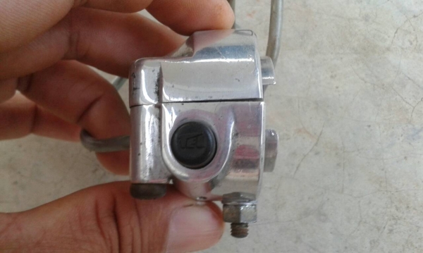 ขายสวิทช์แฮนด์ C92,C95 ข้างขวาแท้ TEC