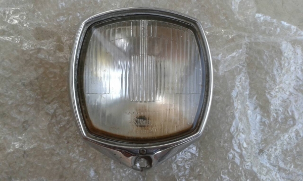 ขายโคมไฟหน้า C95