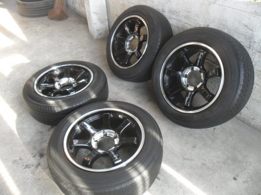 ล้อแม็ก 17นิ้ว 6รู LENSO TE37 พร้อมยาง สวยๆ 4 ล้อ ราคา 10900 บาท