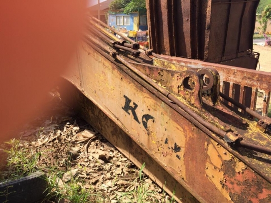 ขายบูมอามยาวประมาณ16 ม. ยกลงจากรถ PC200-6 สภาพดี สวย ไม่หักไม่ร้าว